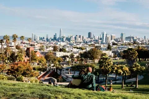 Dolores Park em uma tarde ensolarada